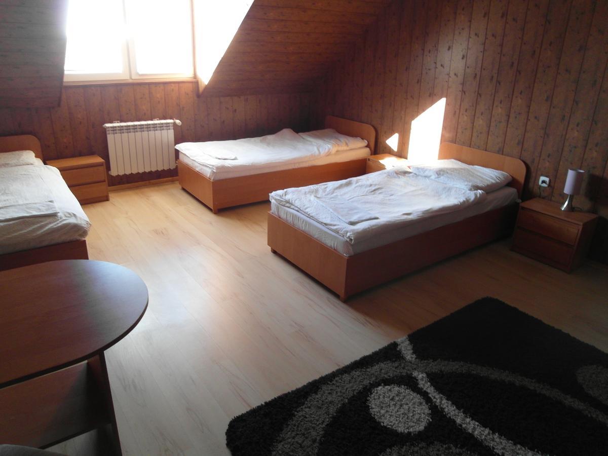 Pomorska Zajazd Restauracja Czaplinek Buitenkant foto