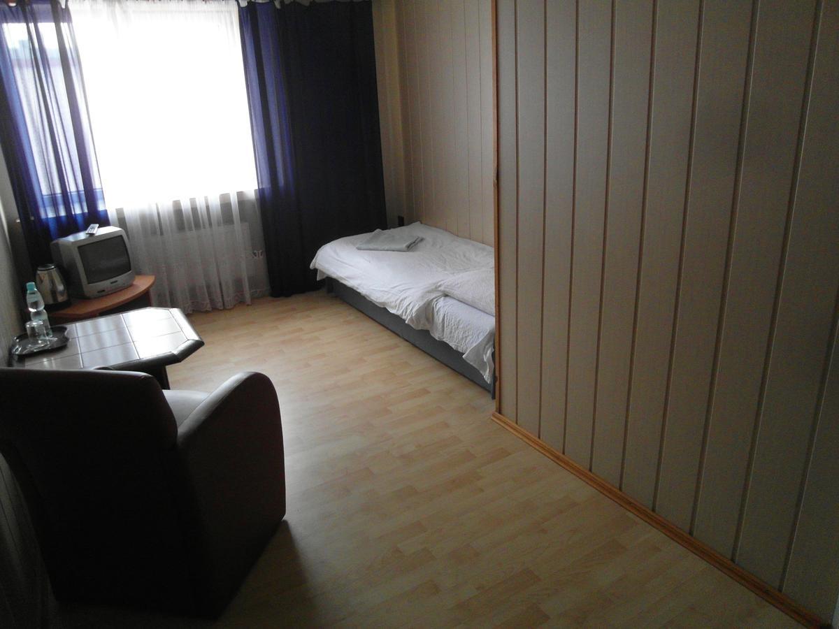 Pomorska Zajazd Restauracja Czaplinek Buitenkant foto